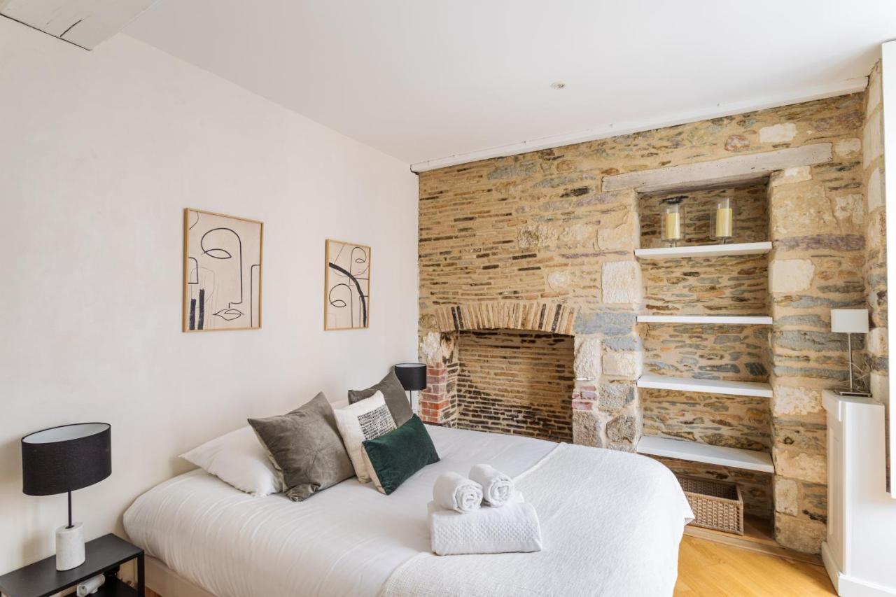 La Tourelle & L'Honore - 2 Appartements Dans Le Centre Historique De Rennes Eksteriør billede