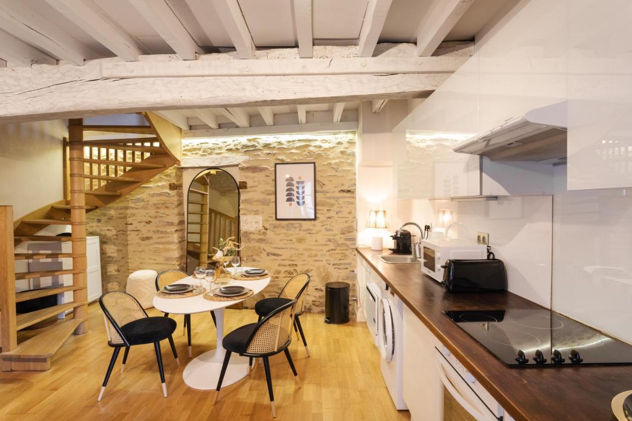 La Tourelle & L'Honore - 2 Appartements Dans Le Centre Historique De Rennes Eksteriør billede